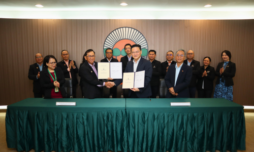 SALCRA SIGNS ESTATE MANAGEMENT AGREEMENT